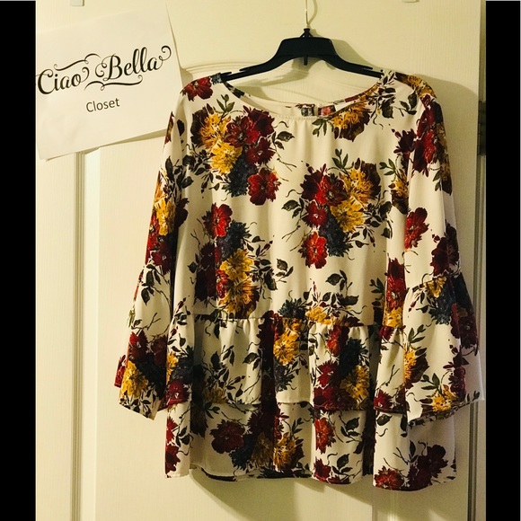Time and Tru Tops - Gorgeous Floral Top - Size 20 (XXL)